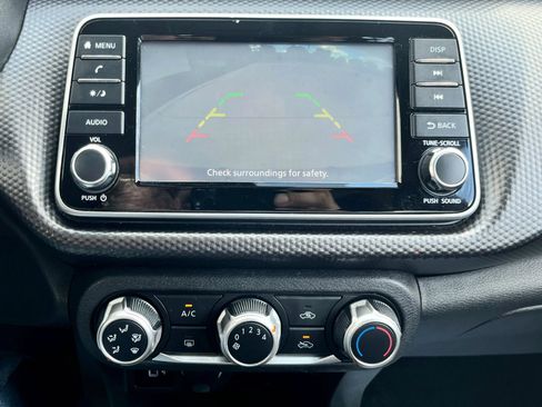 Used 2020 Nissan Kicks S FWD image 31