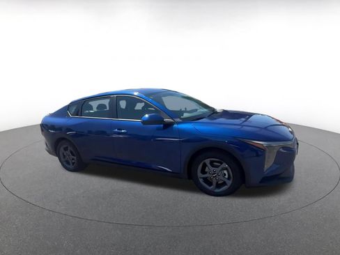 Used 2026 Kia K4 FWD image 2