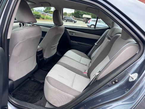 Used 2018 Toyota Corolla LE FWD image 8