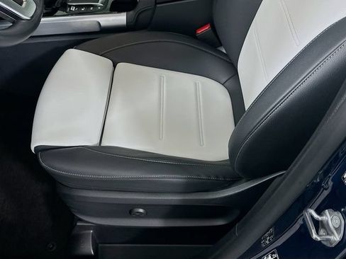 Used 2022 Mercedes-Benz GLB 250 image 20
