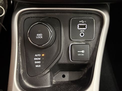 Used 2019 Jeep Compass High Altitude AWD/4WD image 19
