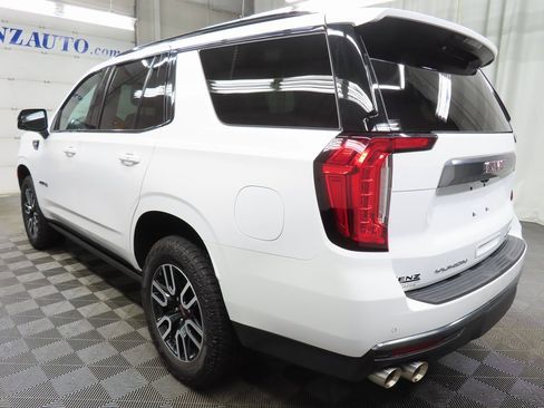 Used 2024 GMC Yukon AT4 image 5