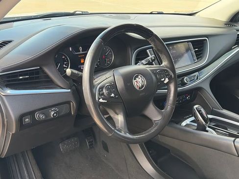 Used 2020 Buick Enclave Avenir w/ Avenir Technology Package FWD image 17