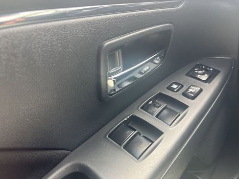 Used 2024 Mitsubishi Outlander Sport ES AWD/4WD image 22