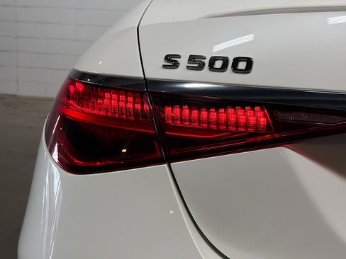 Used 2021 Mercedes-Benz S 500 4MATIC image 11