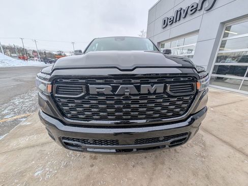New 2026 RAM 1500 4x4 Crew Cab image 9