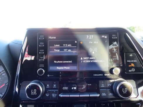 Certified 2022 Toyota Highlander LE image 31