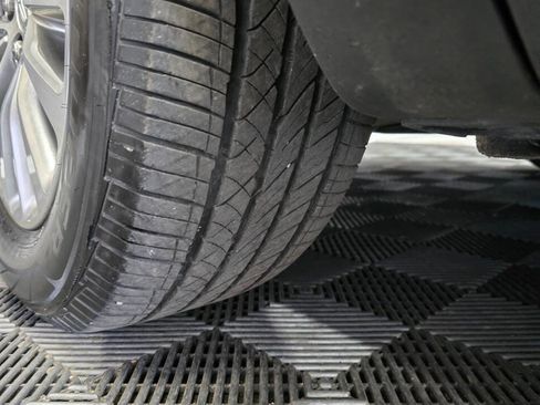 Used 2016 Lincoln MKX Select w/ Select Plus Package image 32