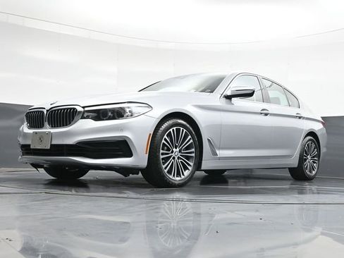 Used 2019 BMW 530i xDrive w/ Convenience Package AWD/4WD image 40
