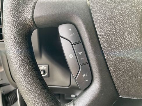 Used 2022 Chevrolet Express 2500 w/ Driver Convenience Package image 12