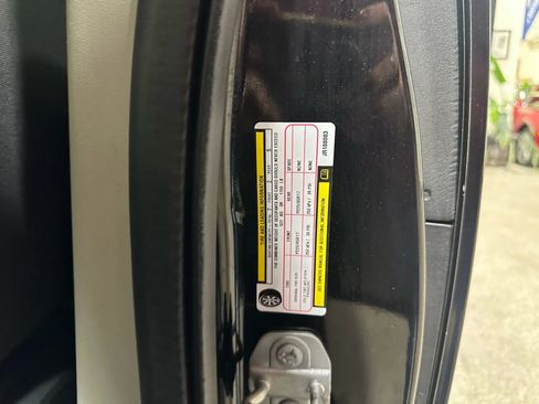 Used 2018 Dodge Grand Caravan SE w/ UConnect Hands-Free Group image 53