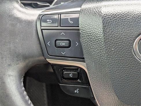 Used 2025 Toyota Camry XSE image 24