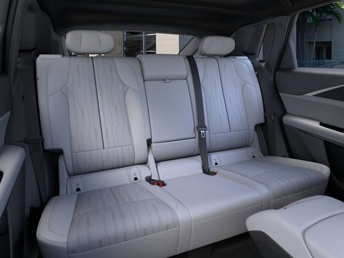 New 2025 Cadillac Lyriq Sport image 17