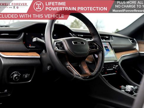 Used 2022 Jeep Grand Cherokee Summit image 11