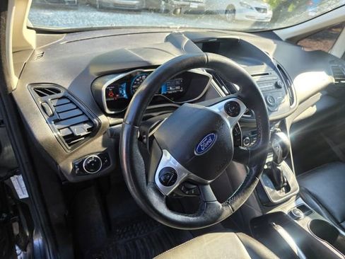 Used 2017 Ford C-MAX Energi SE w/ Equipment Group 402A FWD image 13