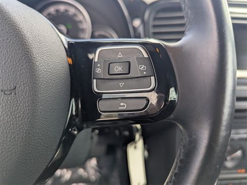 Used 2017 Volkswagen Beetle 1.8T S image 24