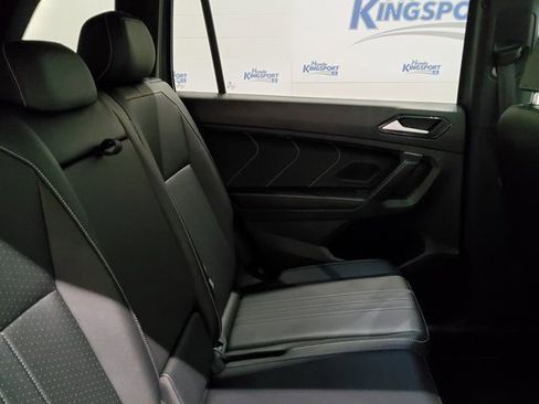Used 2024 Volkswagen Tiguan SE R-Line image 21