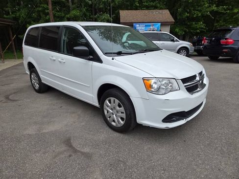 Used 2017 Dodge Grand Caravan SE w/ Power Window Group FWD image 8