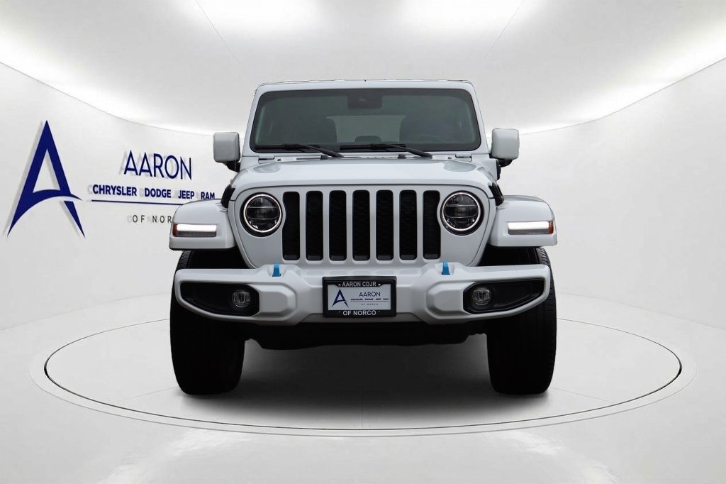 Used 2022 Jeep Wrangler Unlimited Sahara AWD/4WD image 2