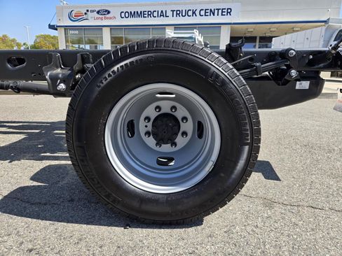 New 2026 Ford F350 XL w/ XL Chrome Package RWD image 24