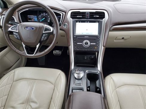 Used 2017 Ford Fusion Platinum image 31