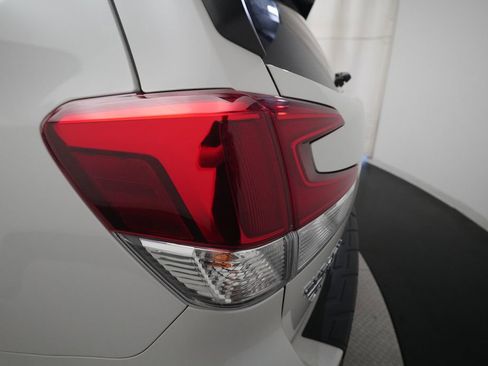 Certified 2023 Subaru Forester Limited AWD/4WD image 34