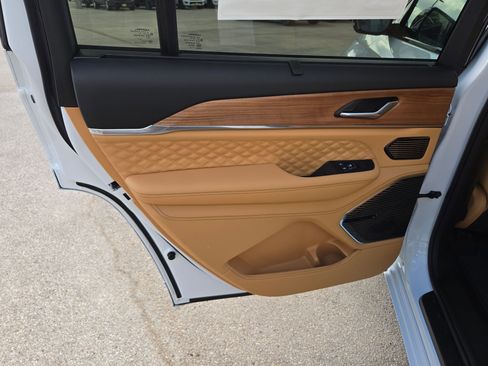 New 2026 Jeep Grand Cherokee L Summit w/ Advanced Protech Group IV image 13