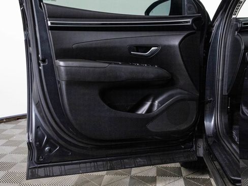 Used 2022 Hyundai Tucson SE image 32