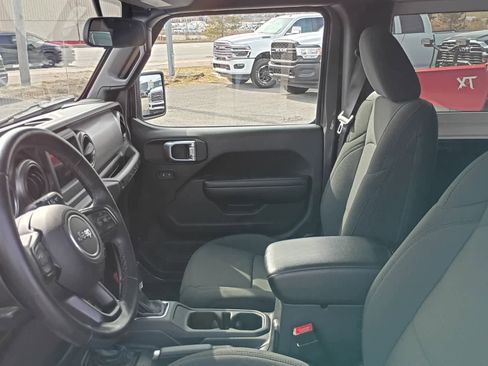 Used 2021 Jeep Wrangler Sport S image 12