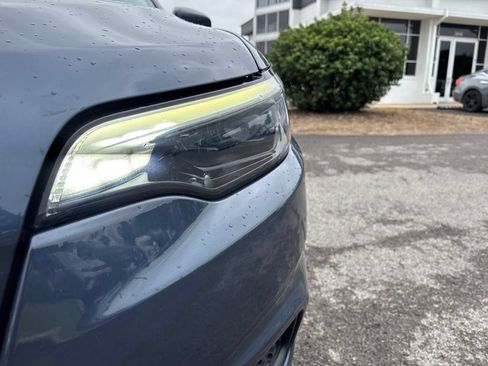 Used 2020 Jeep Cherokee Latitude w/ Cold Weather Group AWD/4WD image 10