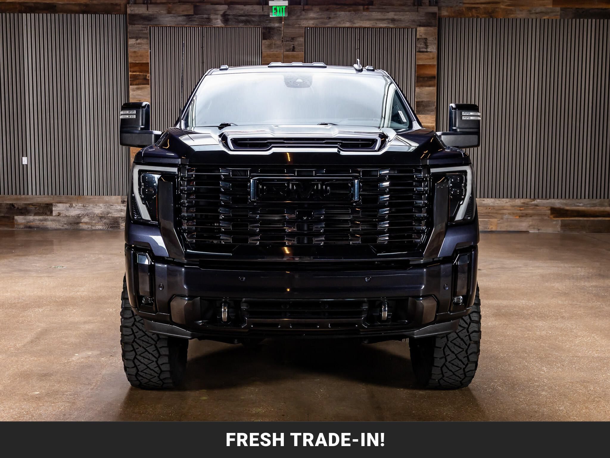 Used 2024 GMC Sierra 2500 Denali Ultimate w/ Max Trailering Package AWD/4WD image 3