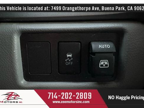 Used 2011 Toyota Sequoia Platinum image 35