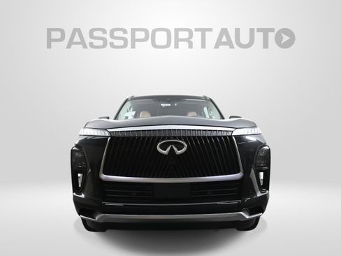 New 2026 INFINITI QX80 Luxe image 2