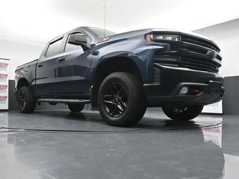 Used 2019 Chevrolet Silverado 1500 LT Trail Boss AWD/4WD image 32