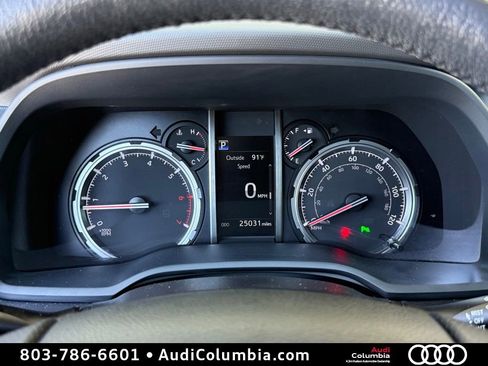 Used 2023 Toyota 4Runner Limited AWD/4WD image 28