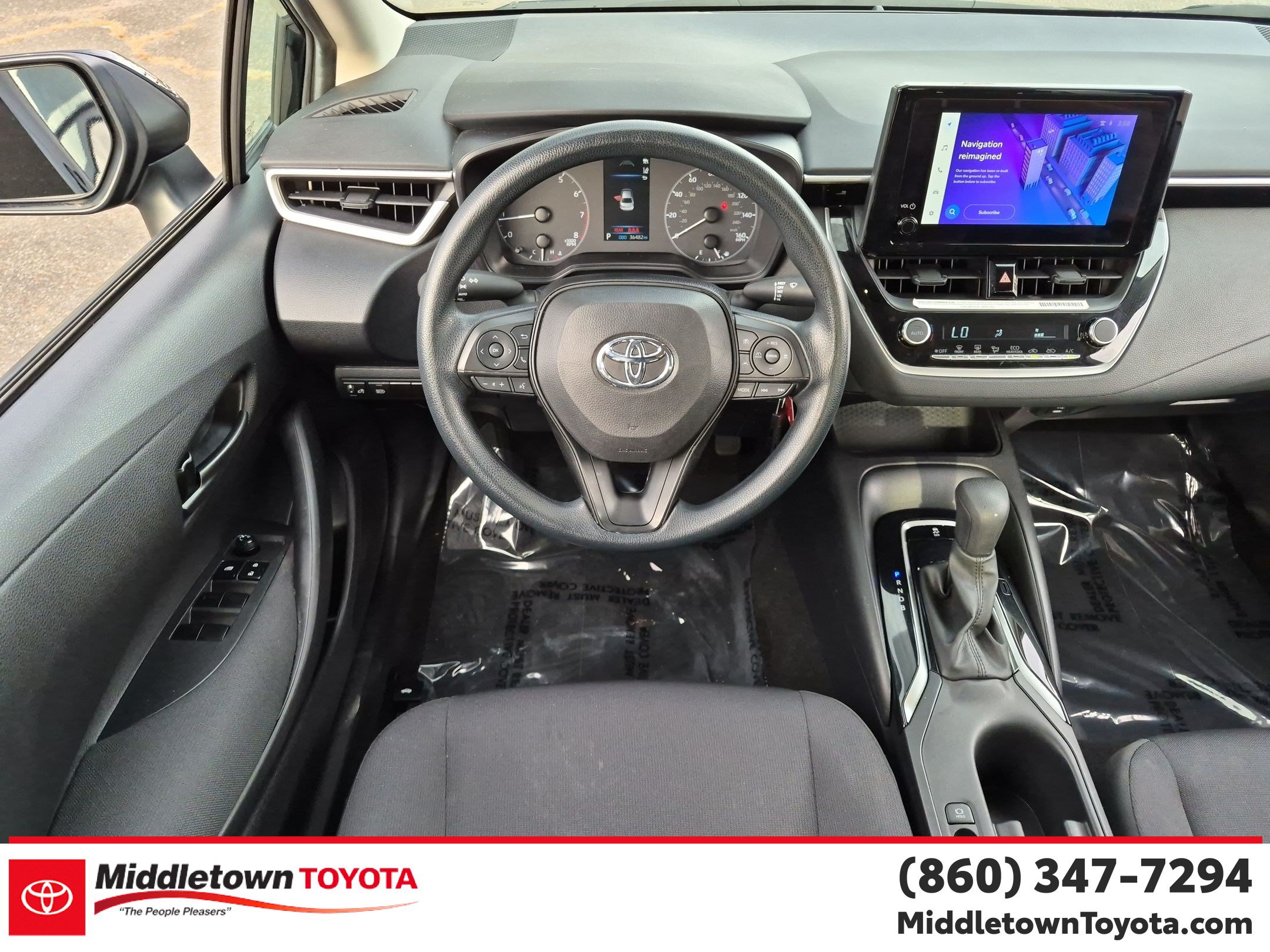 Used 2024 Toyota Corolla LE FWD image 31