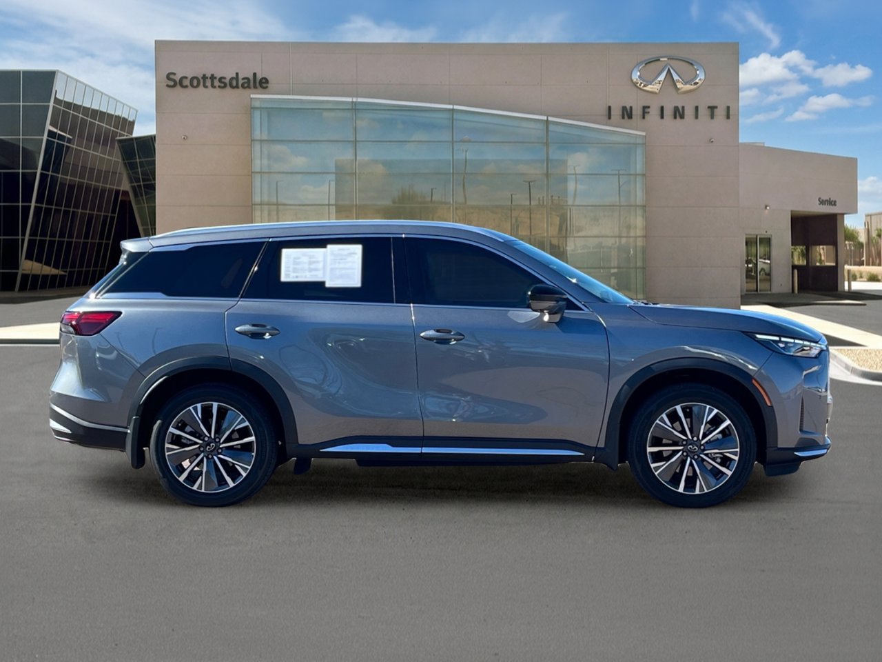 Certified 2026 INFINITI QX60 Luxe w/ Cargo Package FWD image 6