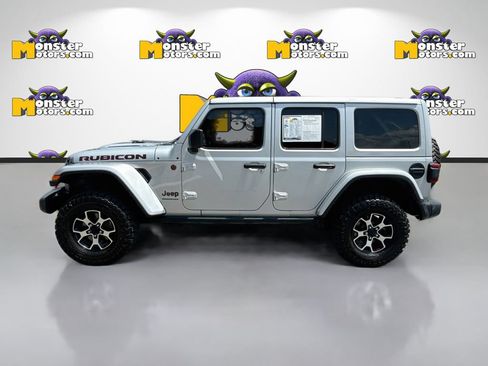 Used 2023 Jeep Wrangler Unlimited Rubicon w/ LED Lighting Group AWD/4WD image 8