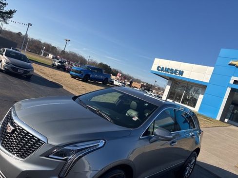 Used 2023 Cadillac XT5 Premium Luxury image 17