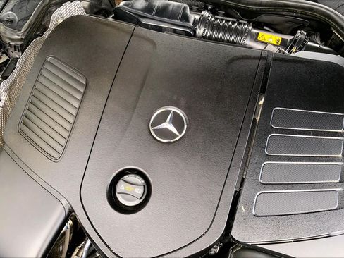 Used 2022 Mercedes-Benz C 300 4MATIC Sedan image 33