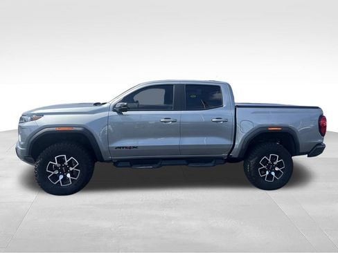 Used 2024 GMC Canyon AT4X AWD/4WD image 3