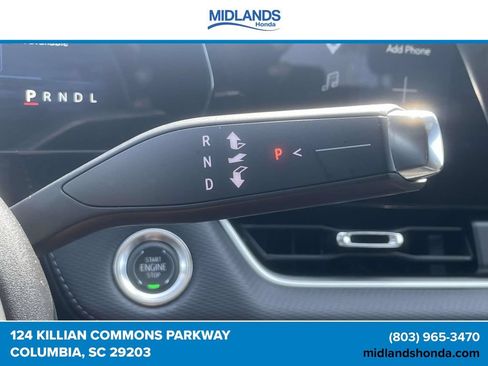 Used 2025 Chevrolet Equinox LT FWD image 23