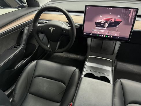 Used 2022 Tesla Model 3 RWD image 10