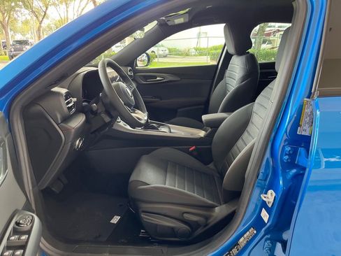 New 2024 Dodge Hornet GT w/ GT Blacktop Package image 5