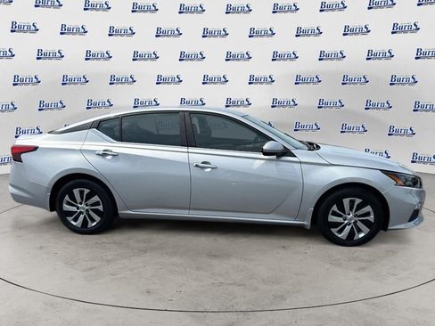 Used 2022 Nissan Altima 2.5 S FWD image 8