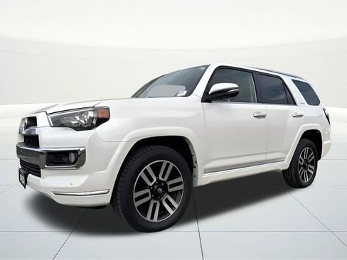 Used 2018 Toyota 4Runner Limited image 2