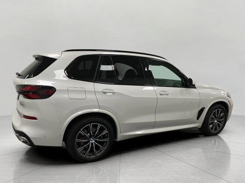 Certified 2026 BMW X5 xDrive40i AWD/4WD image 2