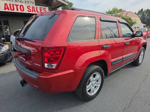 Used 2005 Jeep Grand Cherokee Laredo AWD/4WD image 16