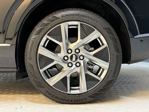 Certified 2025 Cadillac Optiq Luxury 1 image 12