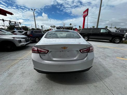 Used 2022 Chevrolet Malibu LT image 9